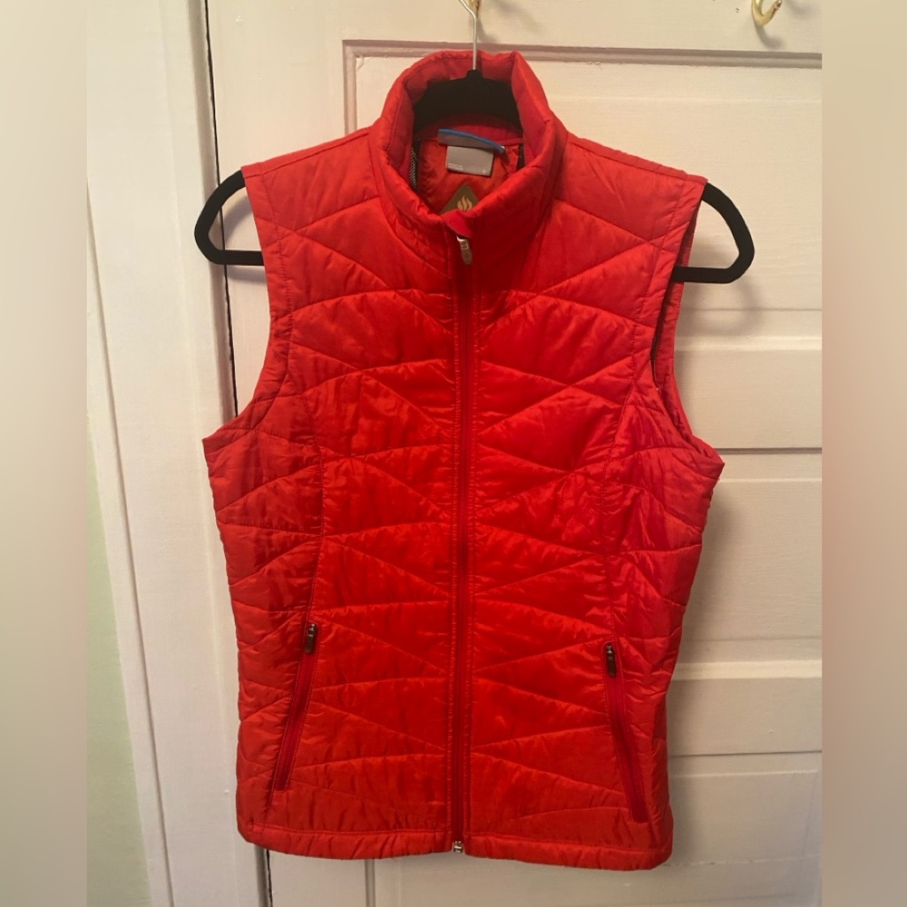 Red Columbia Omni-Heat Vest sz small